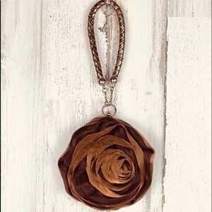 Beautiful Satin Wristlet In Rose Shape